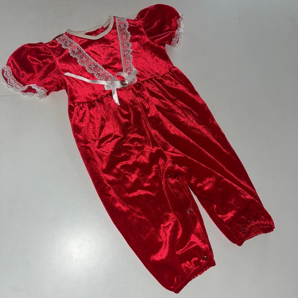 Vintage VTG Kids 80’s Satin Red White Lace Puff Sleeve Velvet Jumpsuit (0952)